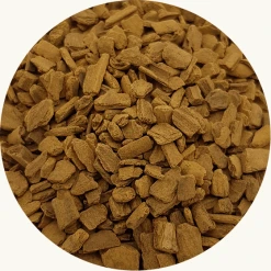 kaneel Cassiae gesneden